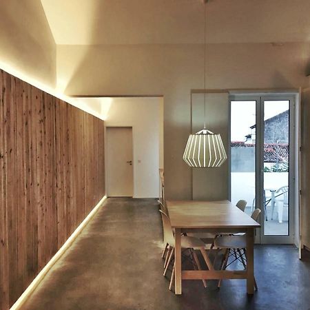 Casa Do Pisao - Cosy And Modern Two-Bedroom Townhouse أنغرا دو إِراويزو المظهر الخارجي الصورة