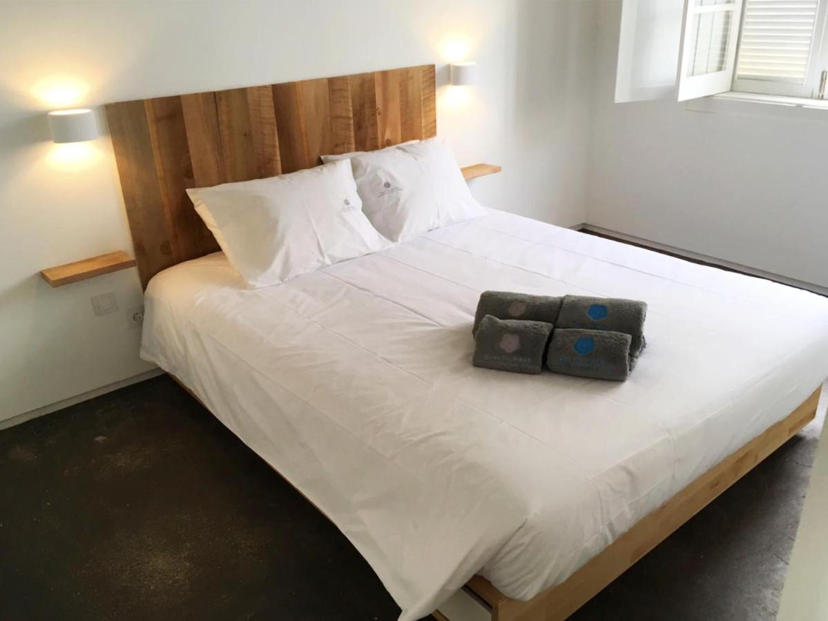 Casa Do Pisao - Cosy And Modern Two-Bedroom Townhouse أنغرا دو إِراويزو المظهر الخارجي الصورة