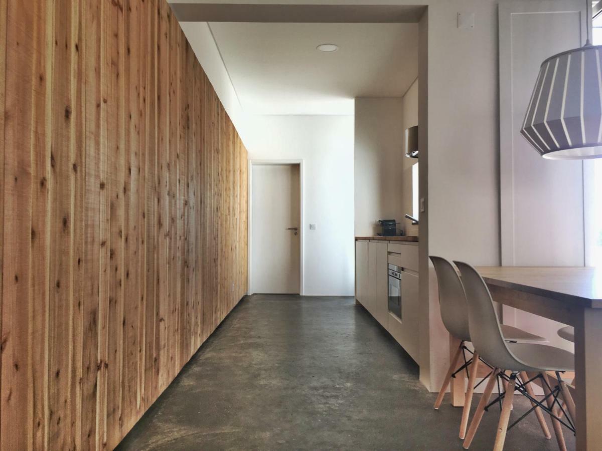 Casa Do Pisao - Cosy And Modern Two-Bedroom Townhouse أنغرا دو إِراويزو المظهر الخارجي الصورة