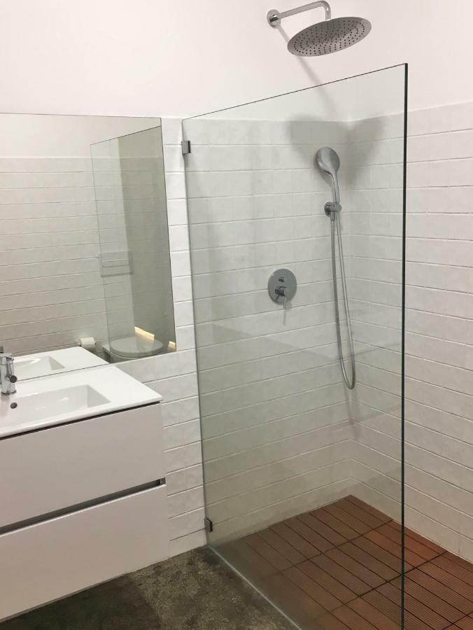 Casa Do Pisao - Cosy And Modern Two-Bedroom Townhouse أنغرا دو إِراويزو المظهر الخارجي الصورة